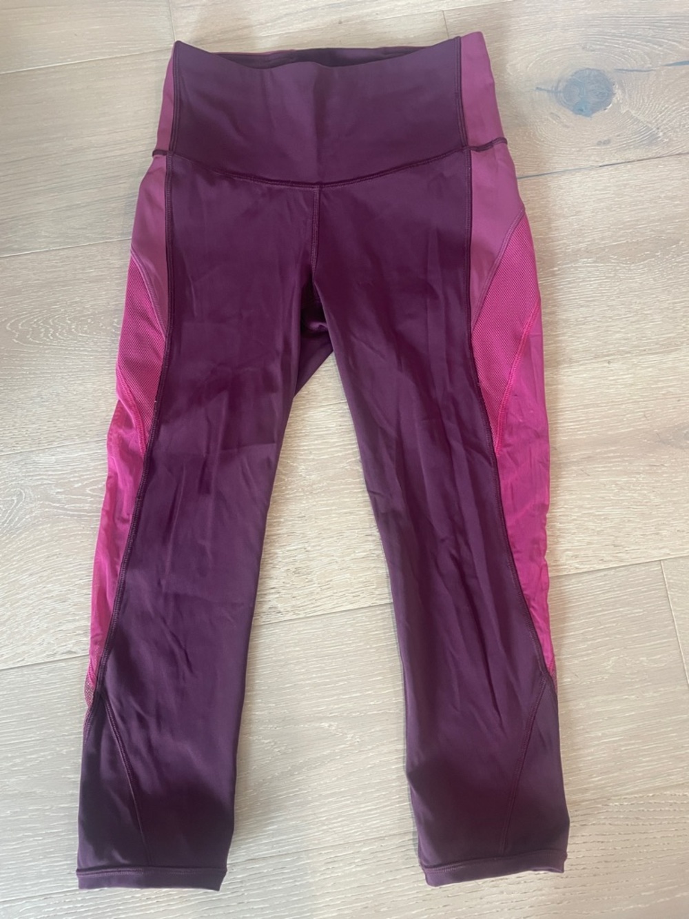 lululemon maroon and rose athletic leggings cropped